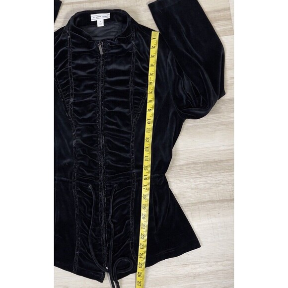 St John Velvet Jacket. Size: M - Picture 6 of 8